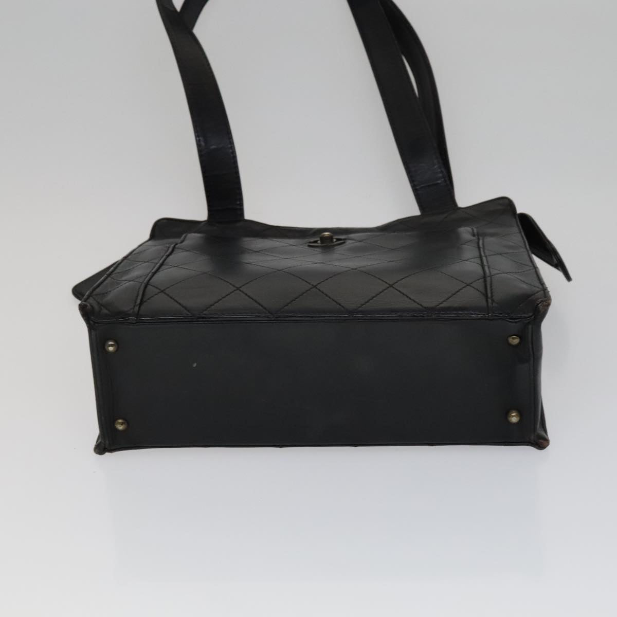 CHANEL Matelasse Shoulder Bag Leather Black CC 105958