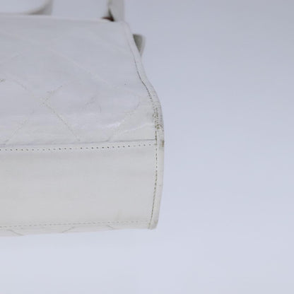 CHANEL Matelasse Shoulder Bag Leather White CC 106385