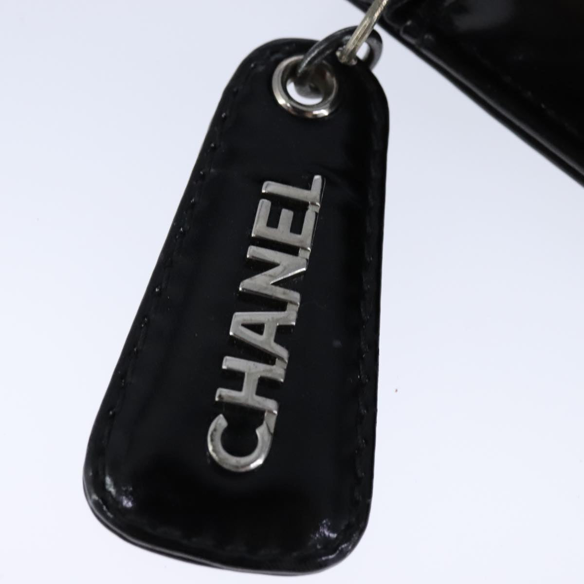 CHANEL Chain Shoulder Bag Patent leather Black CC 106395