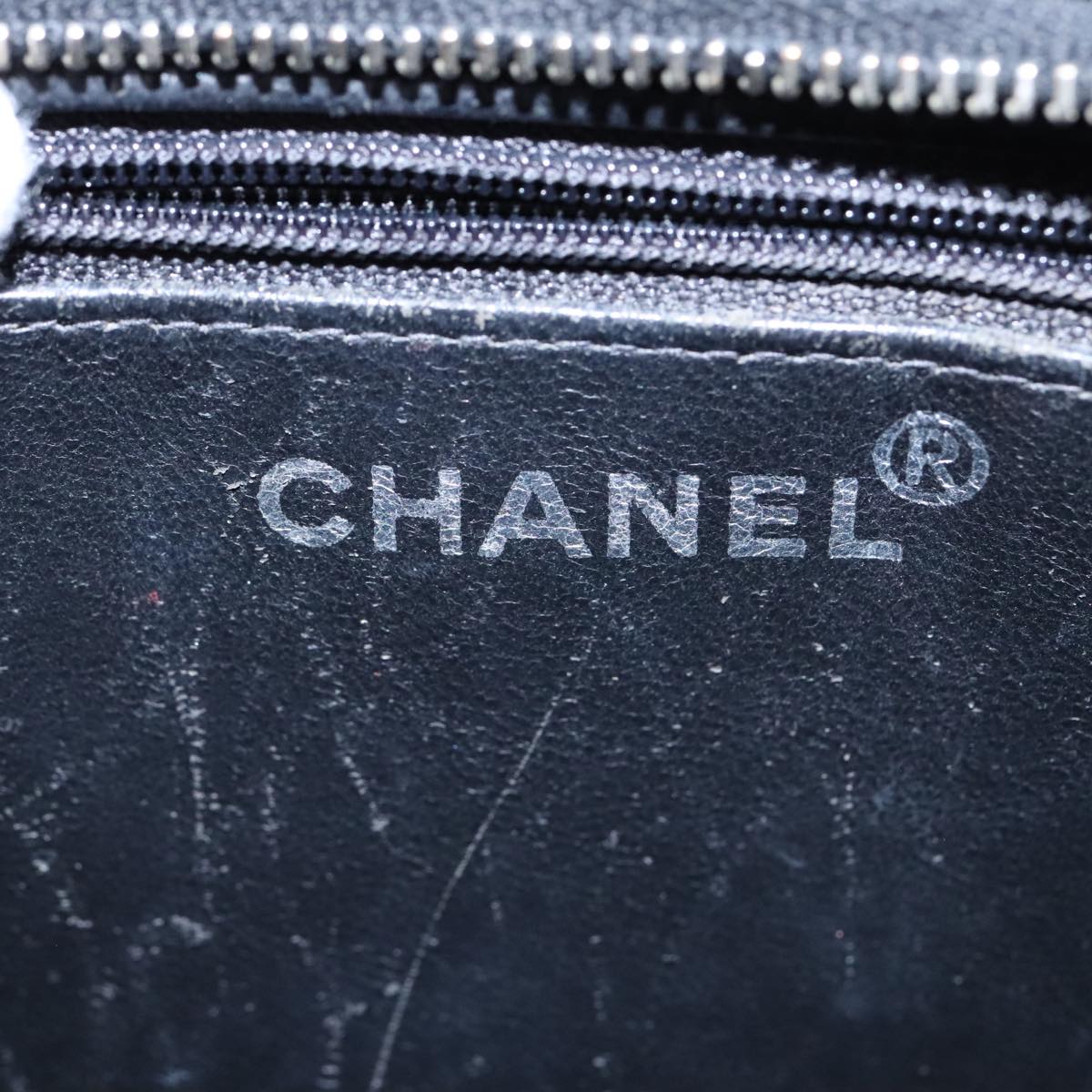 CHANEL Chain Shoulder Bag Patent leather Black CC 106395