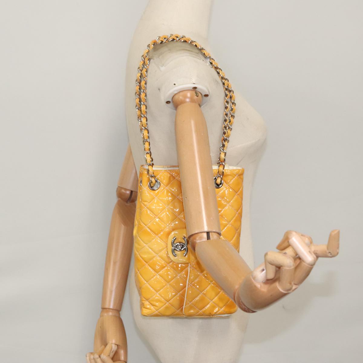 CHANEL Matelasse Chain Shoulder Bag Enamel Yellow CC 106418