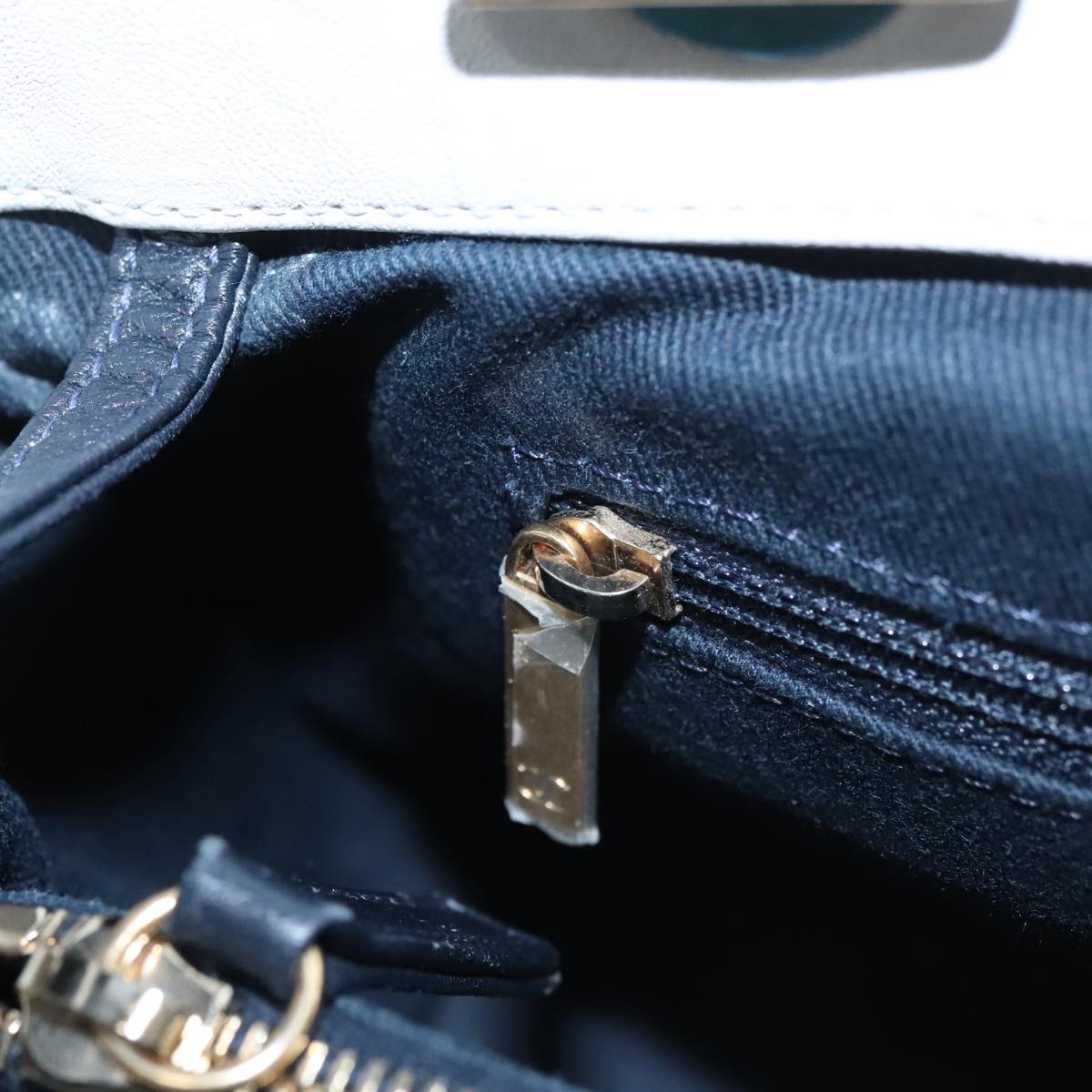 CHANEL Chain V Stitch Shoulder Bag Leather White Gold CC 106441
