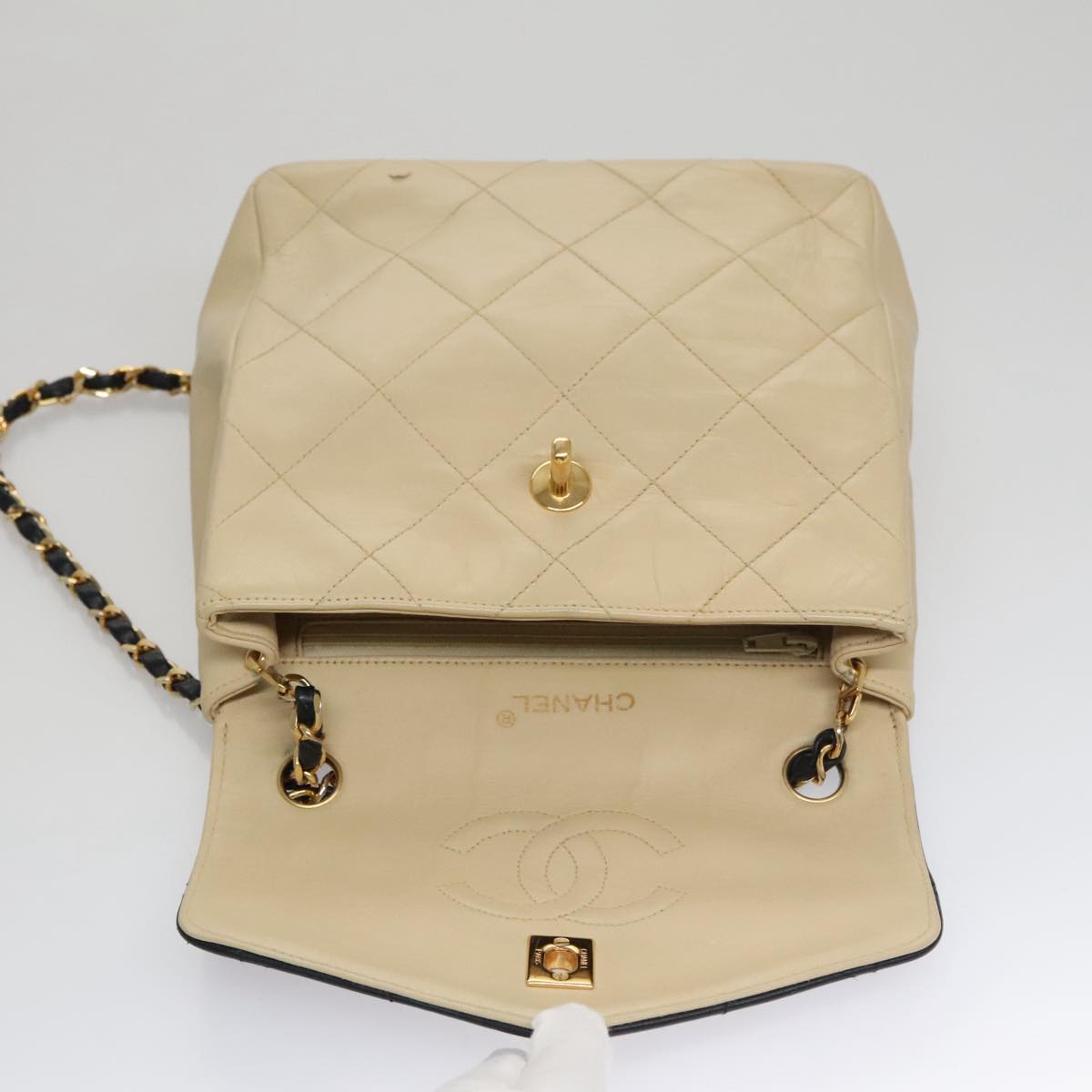 CHANEL Matelasse Chain Shoulder Bag Lamb Skin Beige Gold black CC 106446