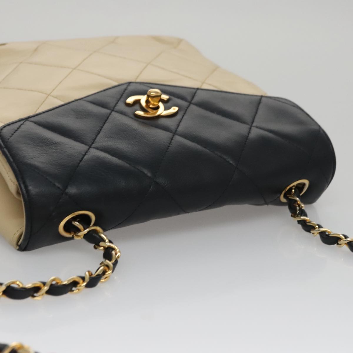 CHANEL Matelasse Chain Shoulder Bag Lamb Skin Beige Gold black CC 106446