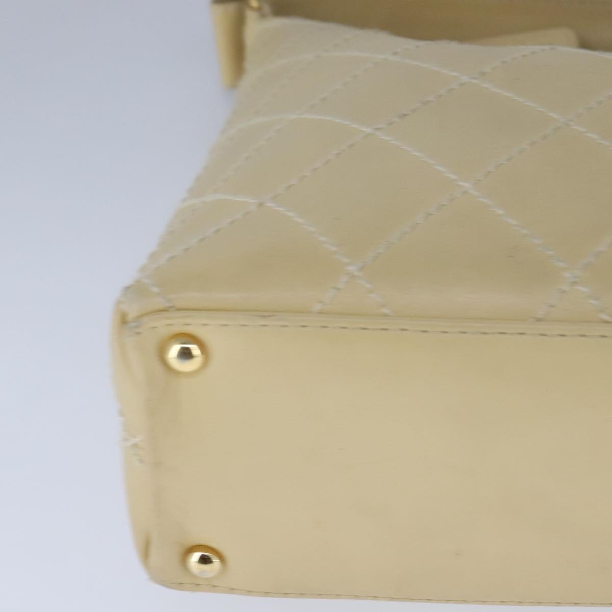CHANEL Wild Stitch Matelasse Shoulder Bag Leather Beige Gold CC 106837