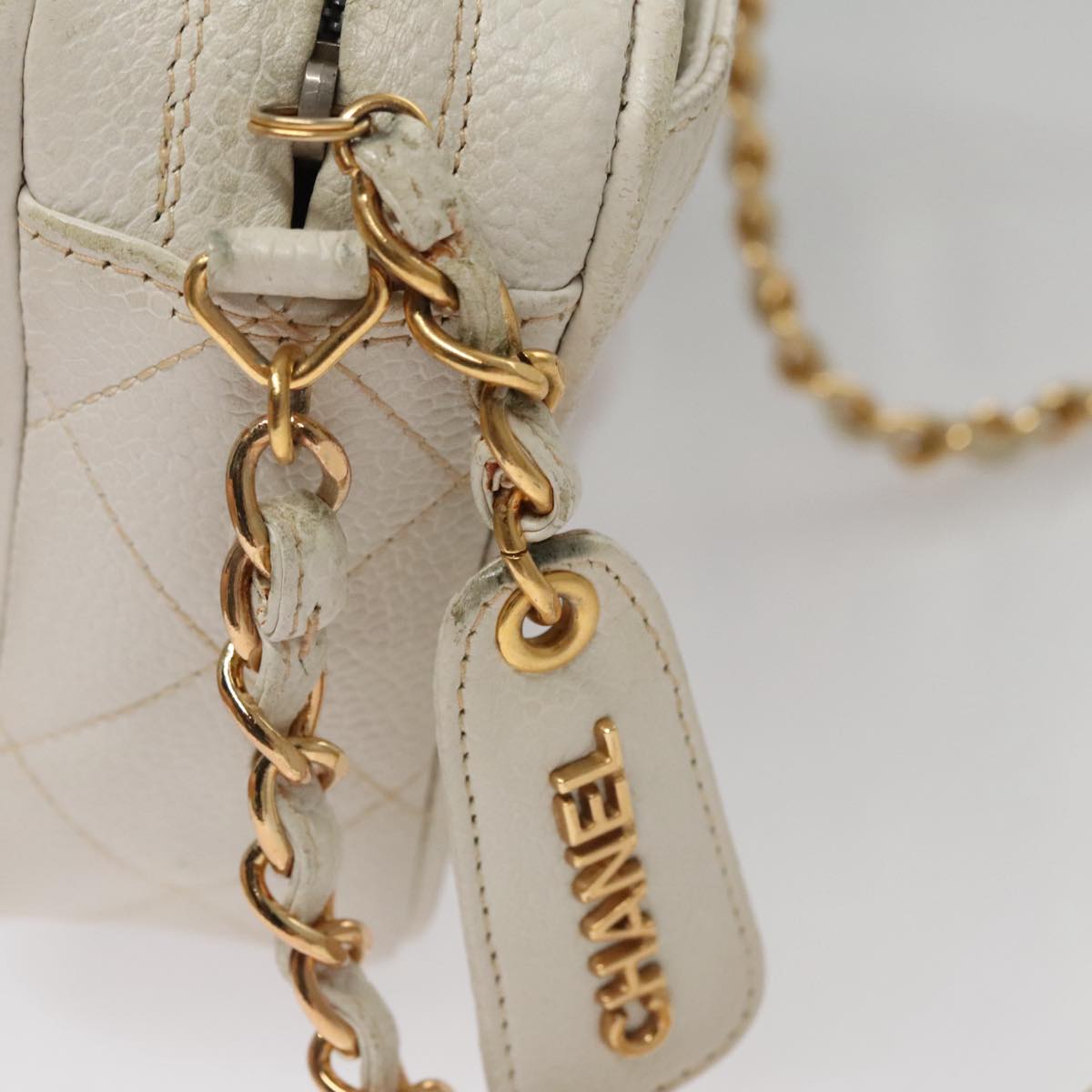 CHANEL Matelasse Chain Shoulder Bag Caviar Skin White Gold CC 107702