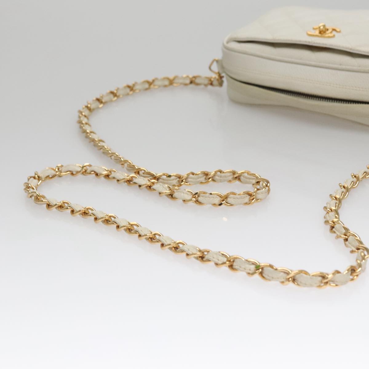 CHANEL Matelasse Chain Shoulder Bag Caviar Skin White Gold CC 107702