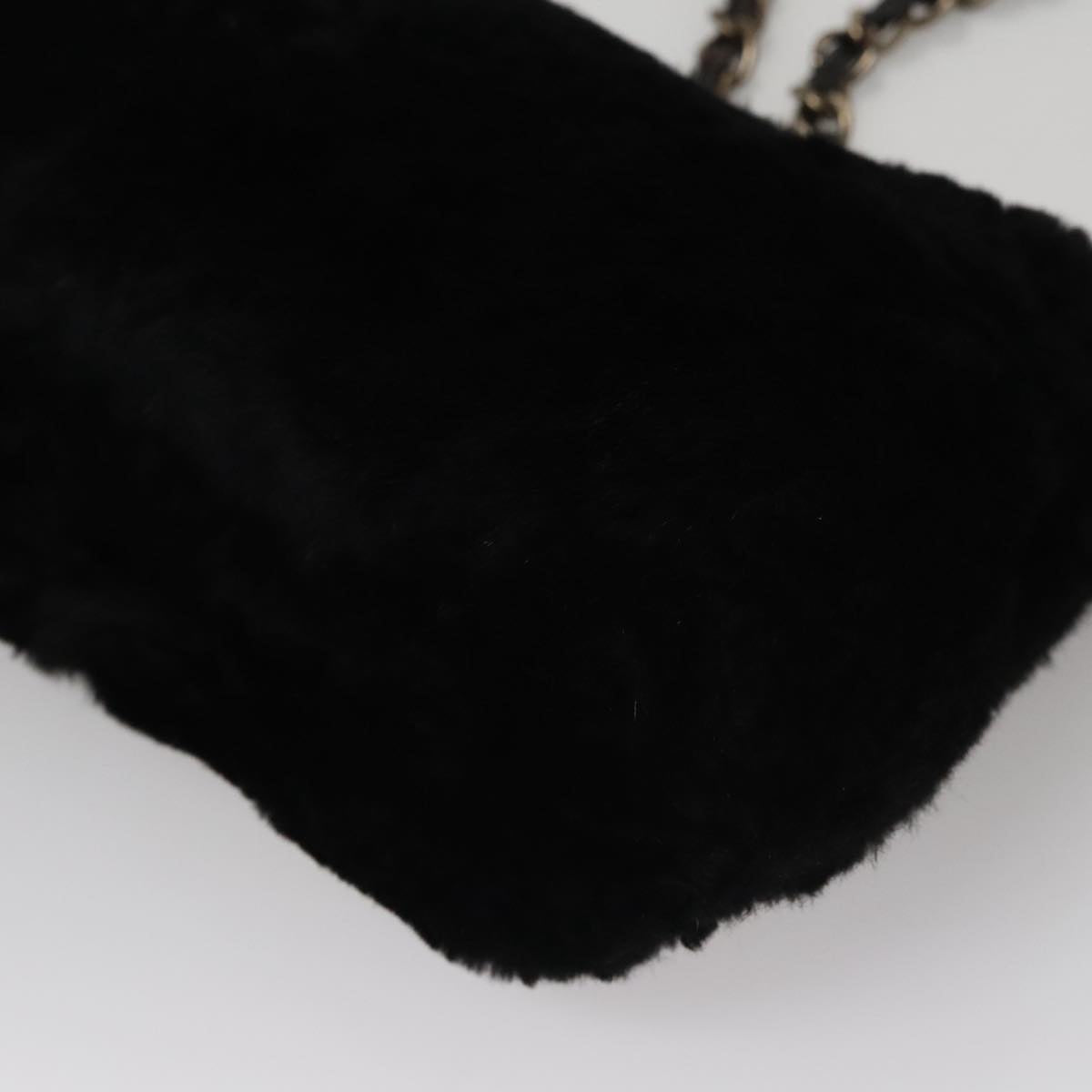 CHANEL Chain Shoulder Bag Leather Black CC 108324