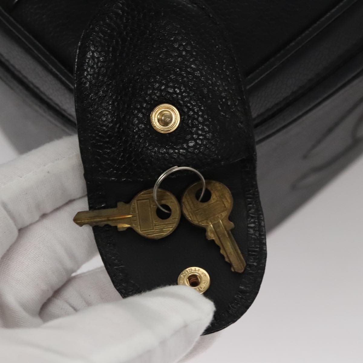 CHANEL Vanity COCO Mark Cosmetic Pouch Caviar Skin Black Gold CC 109190