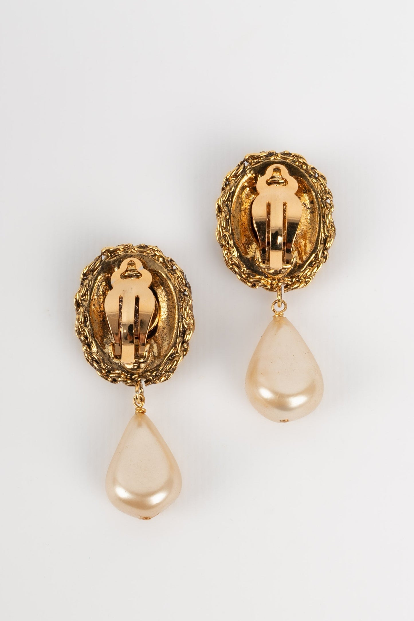 Boucles d'oreilles Chanel 1980s