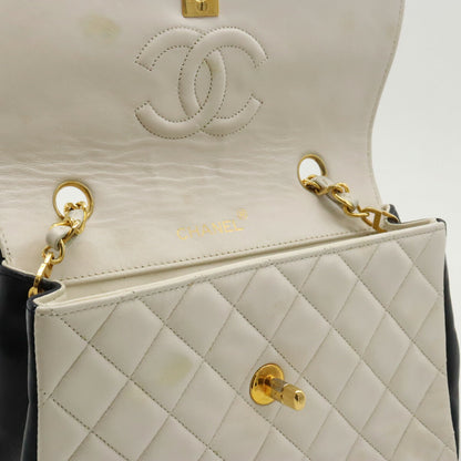 Chanel Matelasse Leather Shoulder Bag