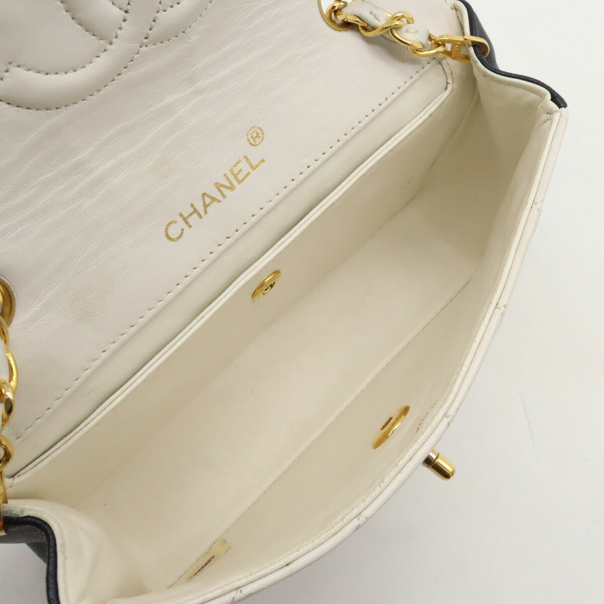 Chanel Matelasse Leather Shoulder Bag