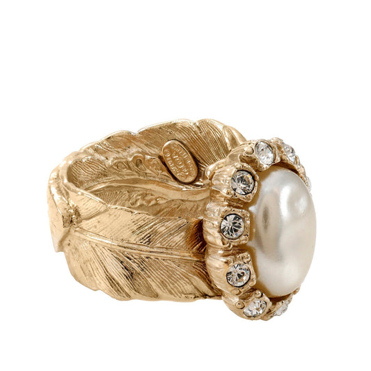 Chanel Pearl & Feather Ring Sz 5