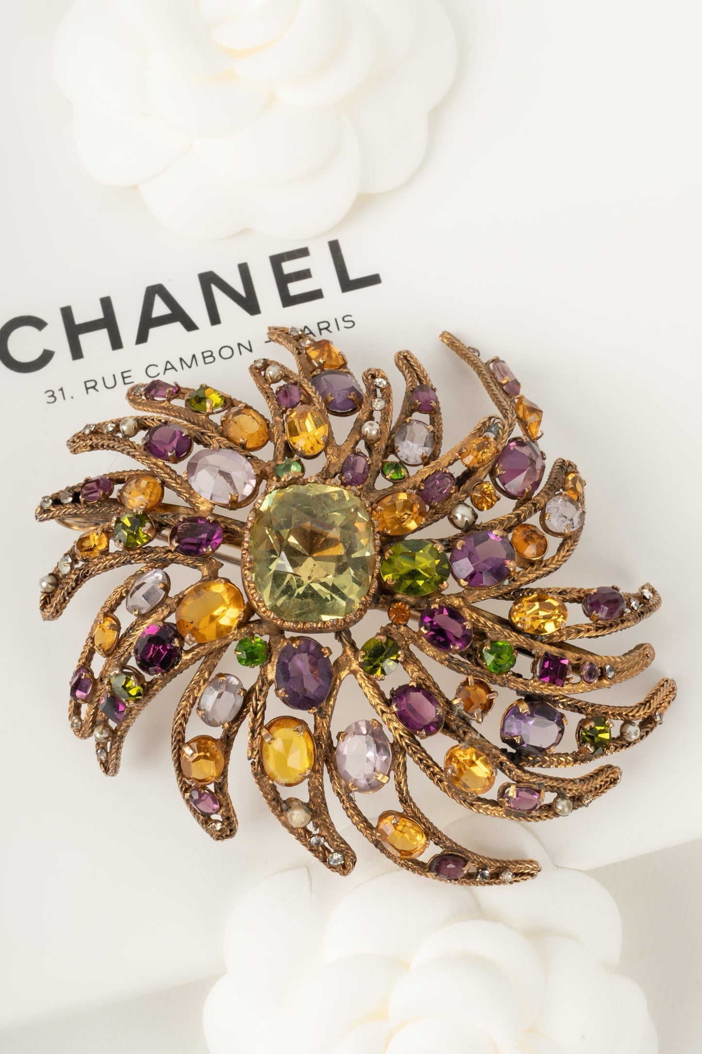 Broche ancienne Chanel