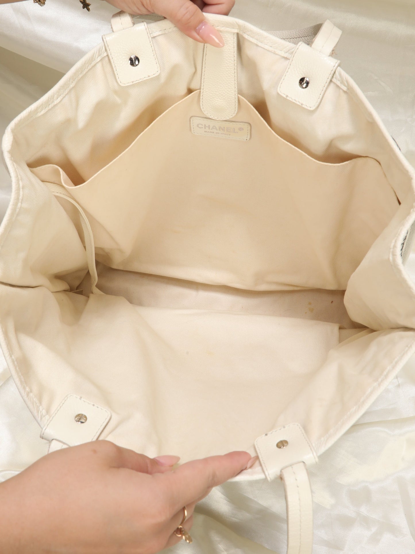 Extremely Rare Chanel Illusion Tote