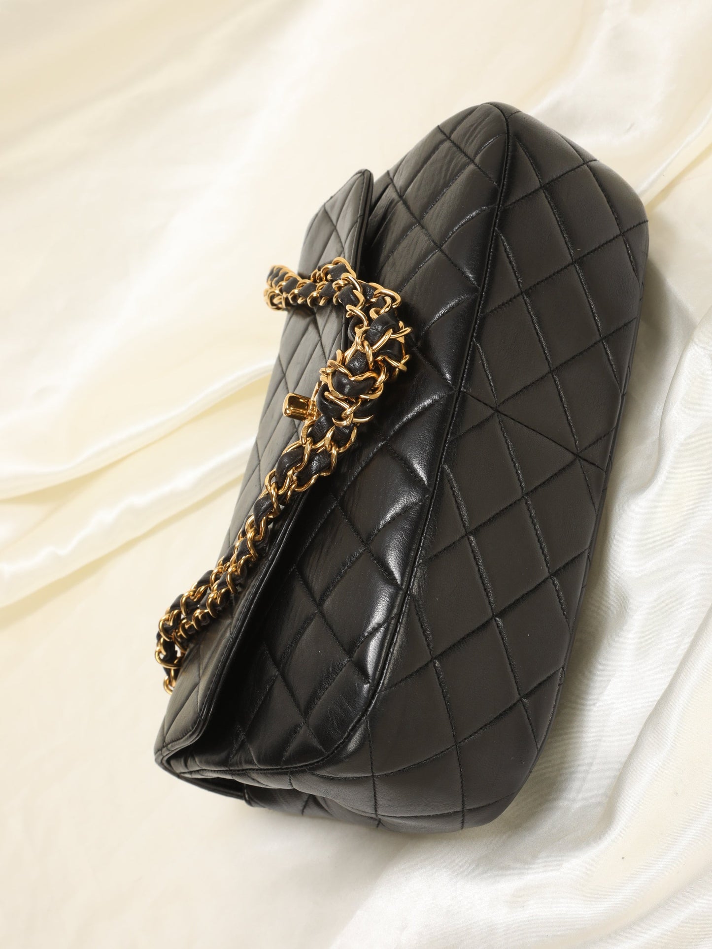 Extremely Rare Chanel Lambskin Knotted Half Flap