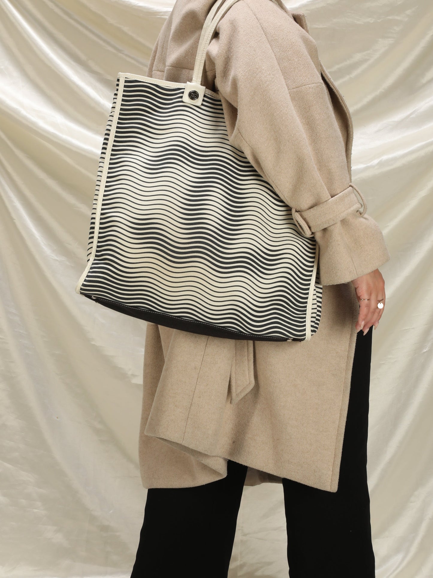 Extremely Rare Chanel Illusion Tote