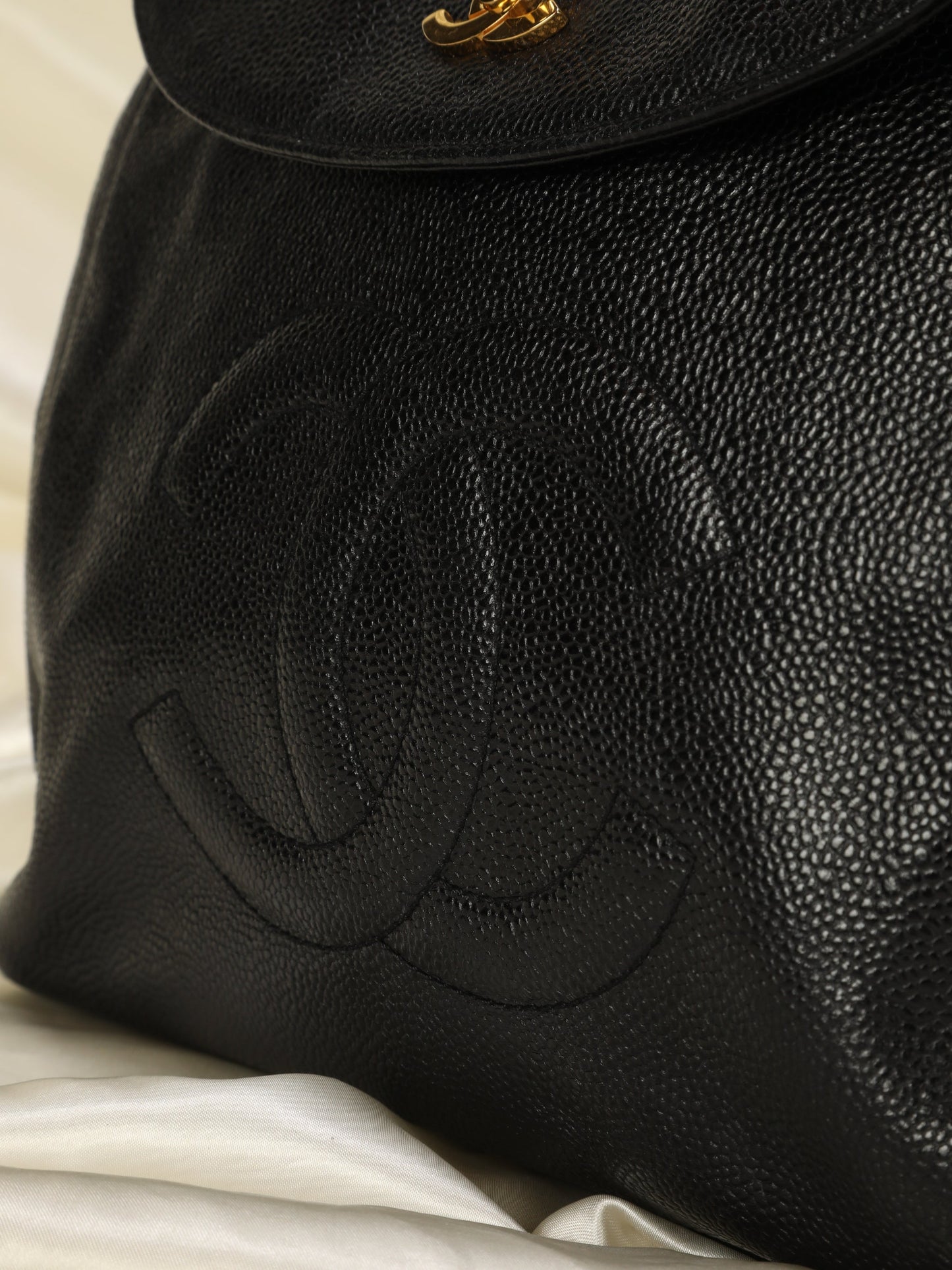 Extremely Rare Chanel Caviar Turnlock Backpack