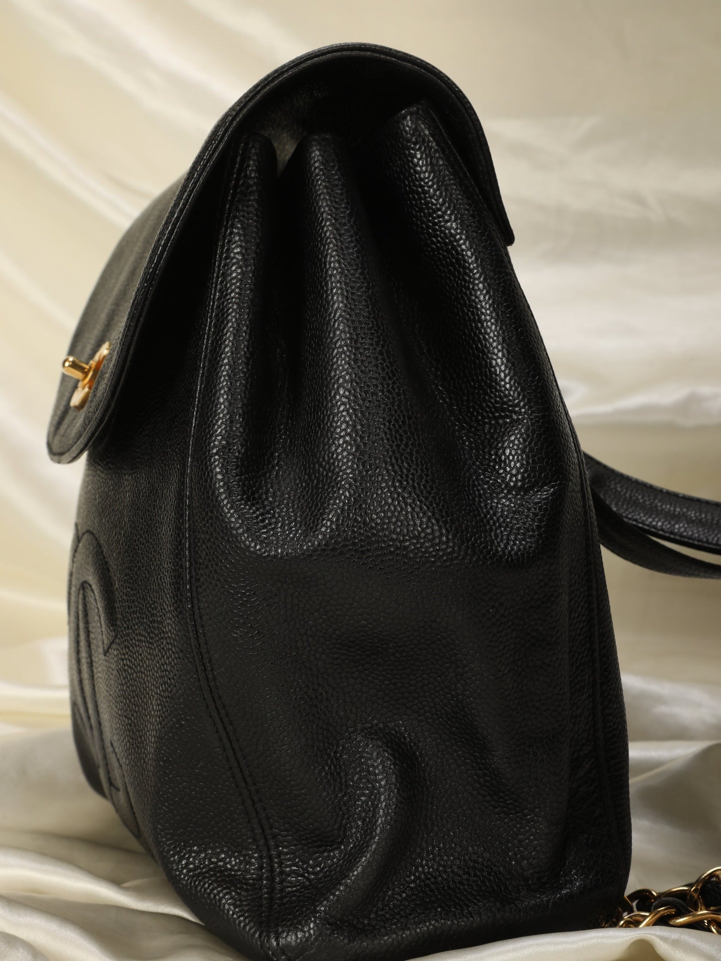 Extremely Rare Chanel Caviar Turnlock Backpack