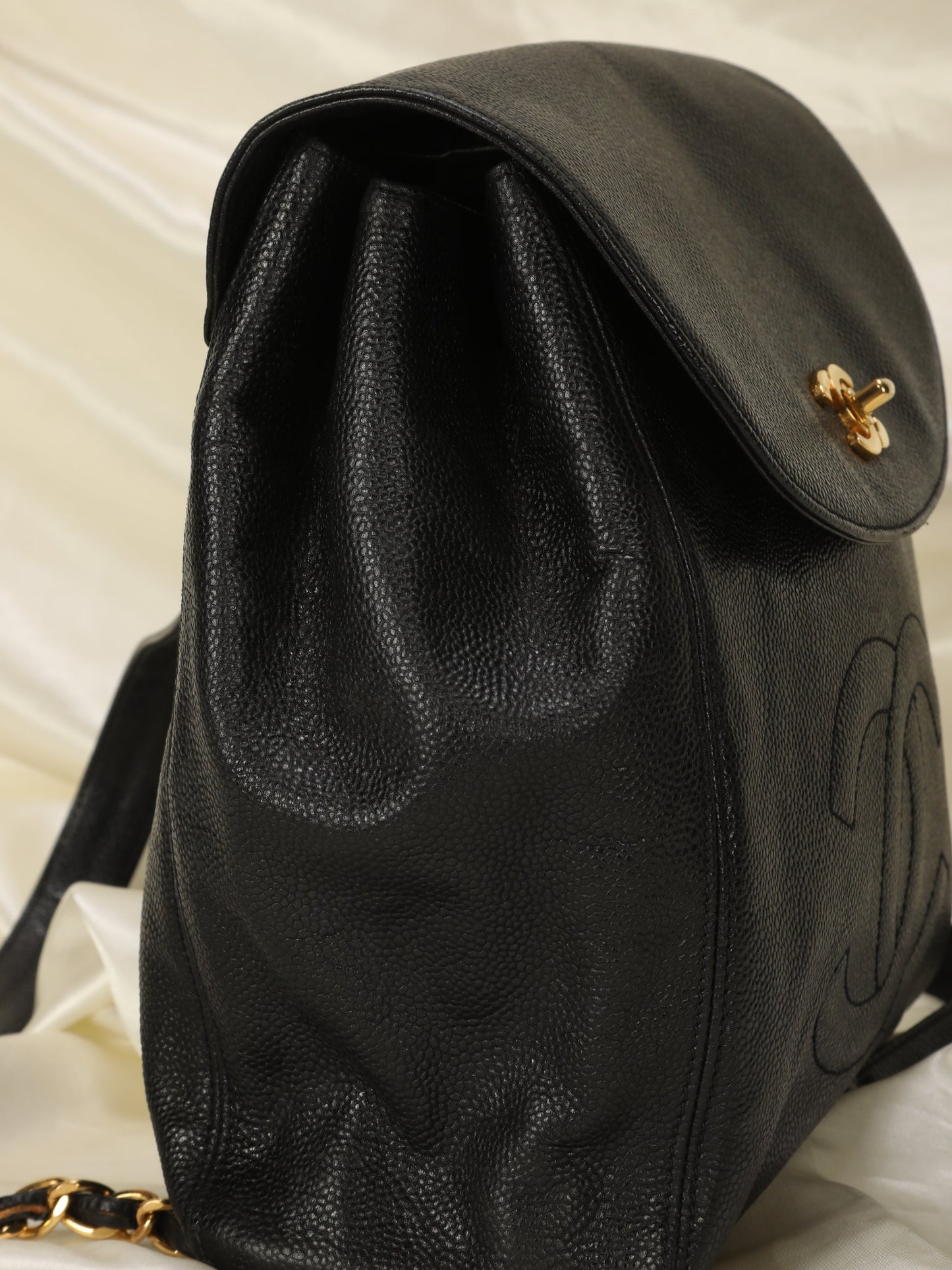 Extremely Rare Chanel Caviar Turnlock Backpack
