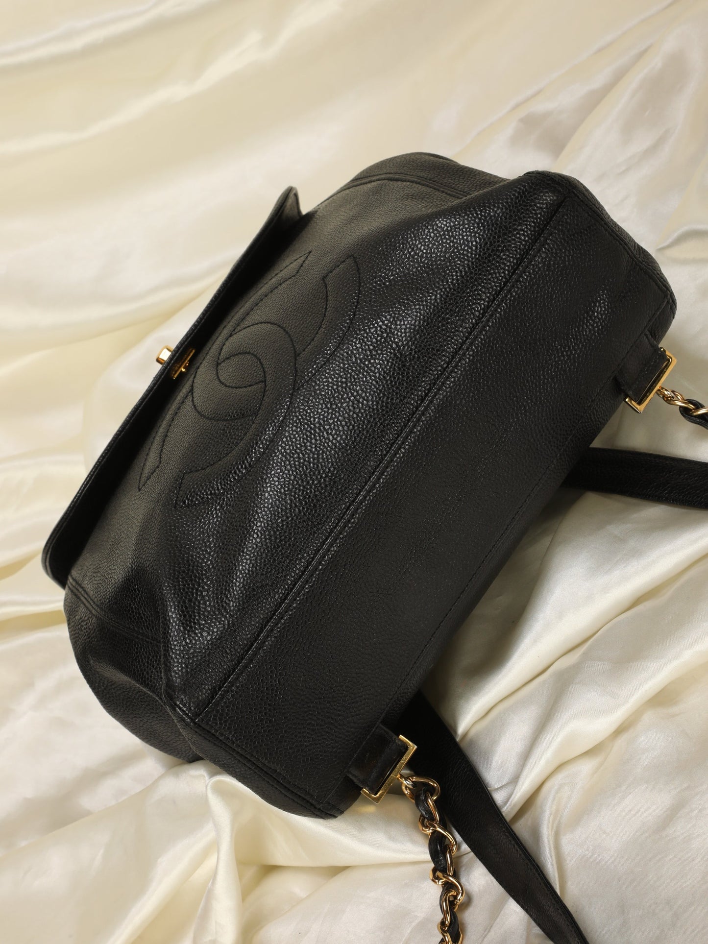 Extremely Rare Chanel Caviar Turnlock Backpack