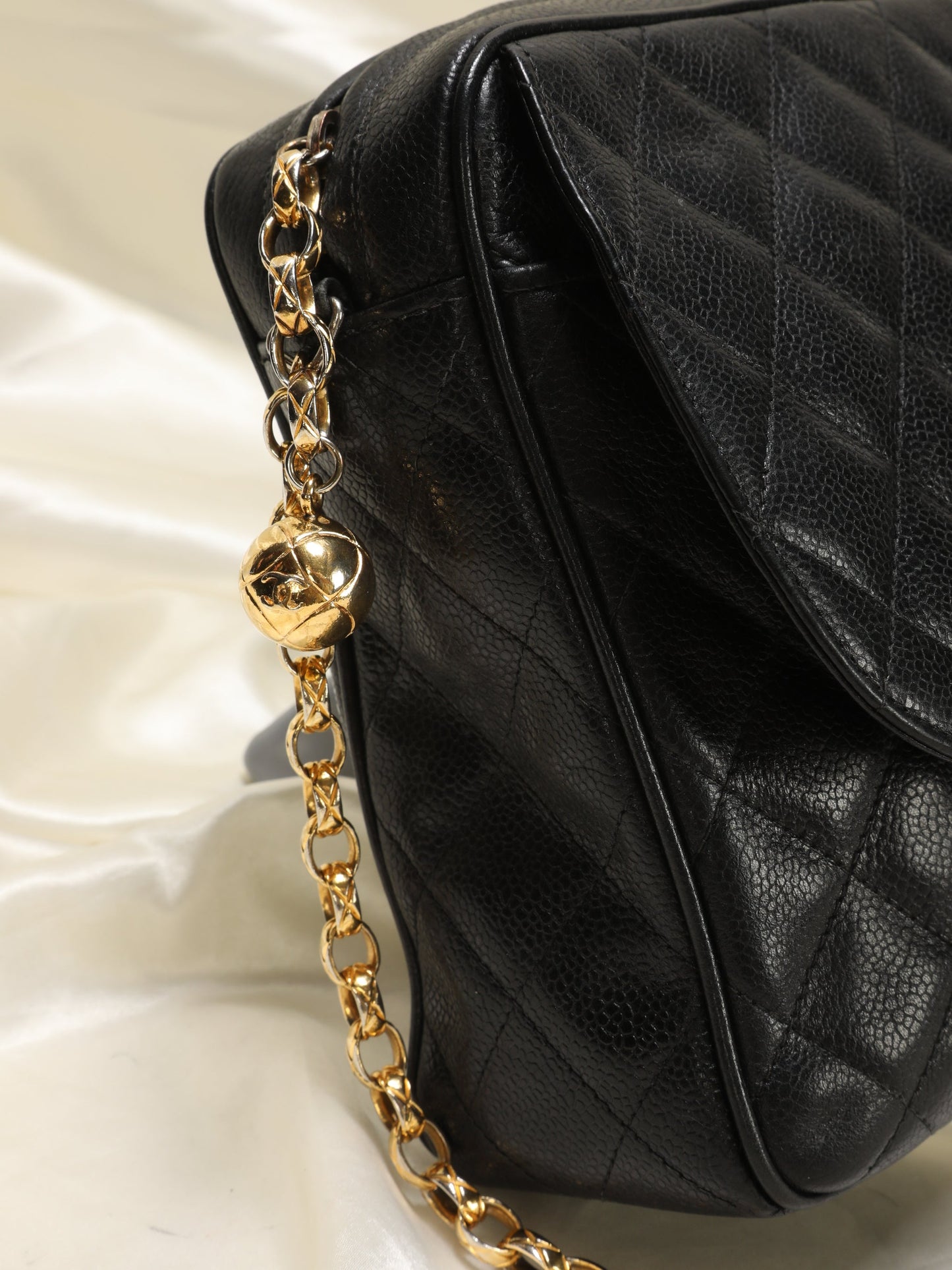 Extremely Rare Chanel Caviar Bijoux Camera Bag