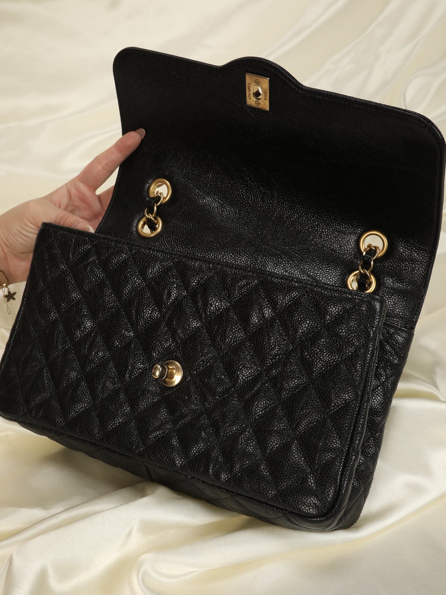 Extremely Rare Chanel Caviar Medium Paris Flap Bag