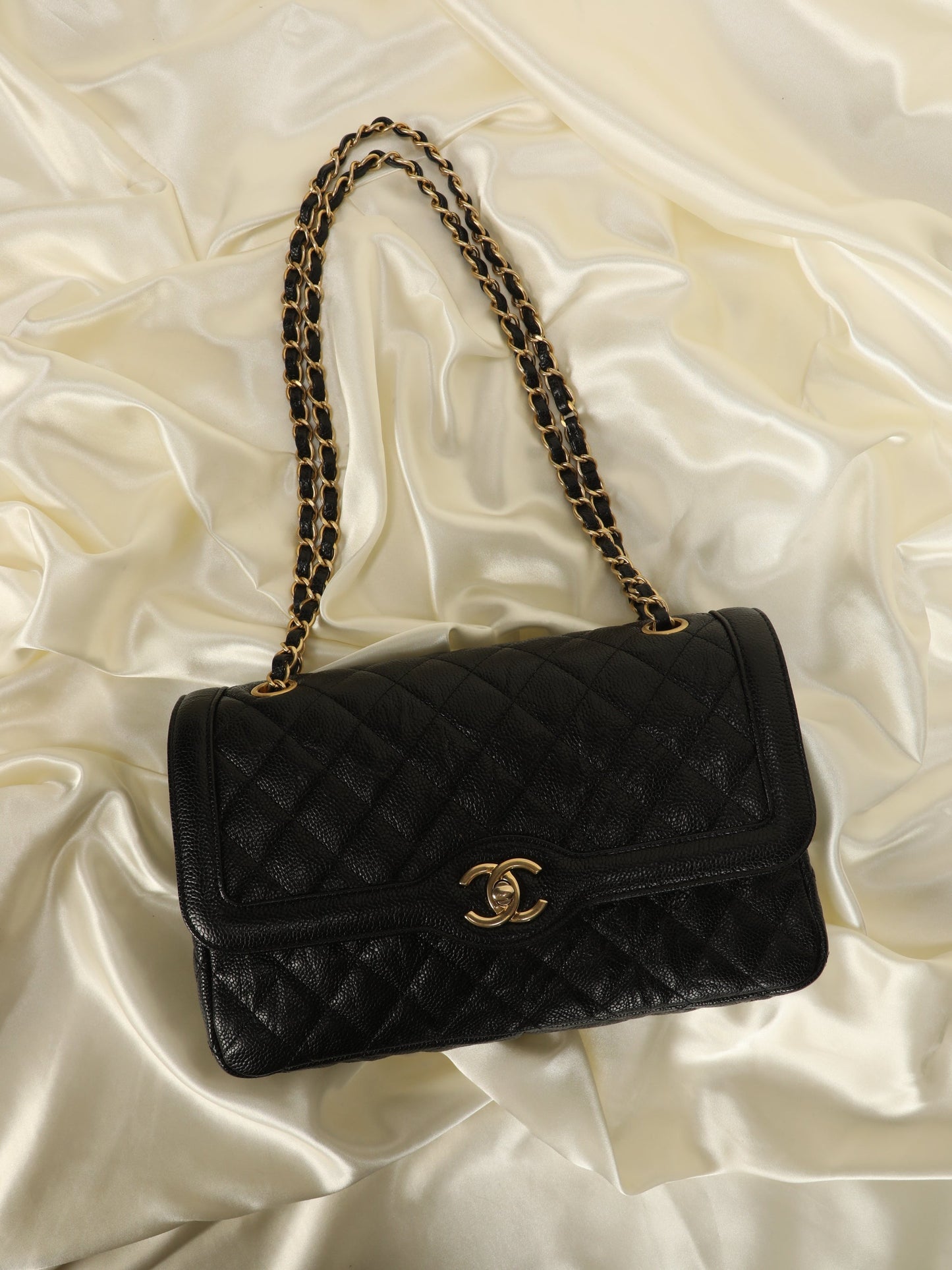 Extremely Rare Chanel Caviar Medium Paris Flap Bag