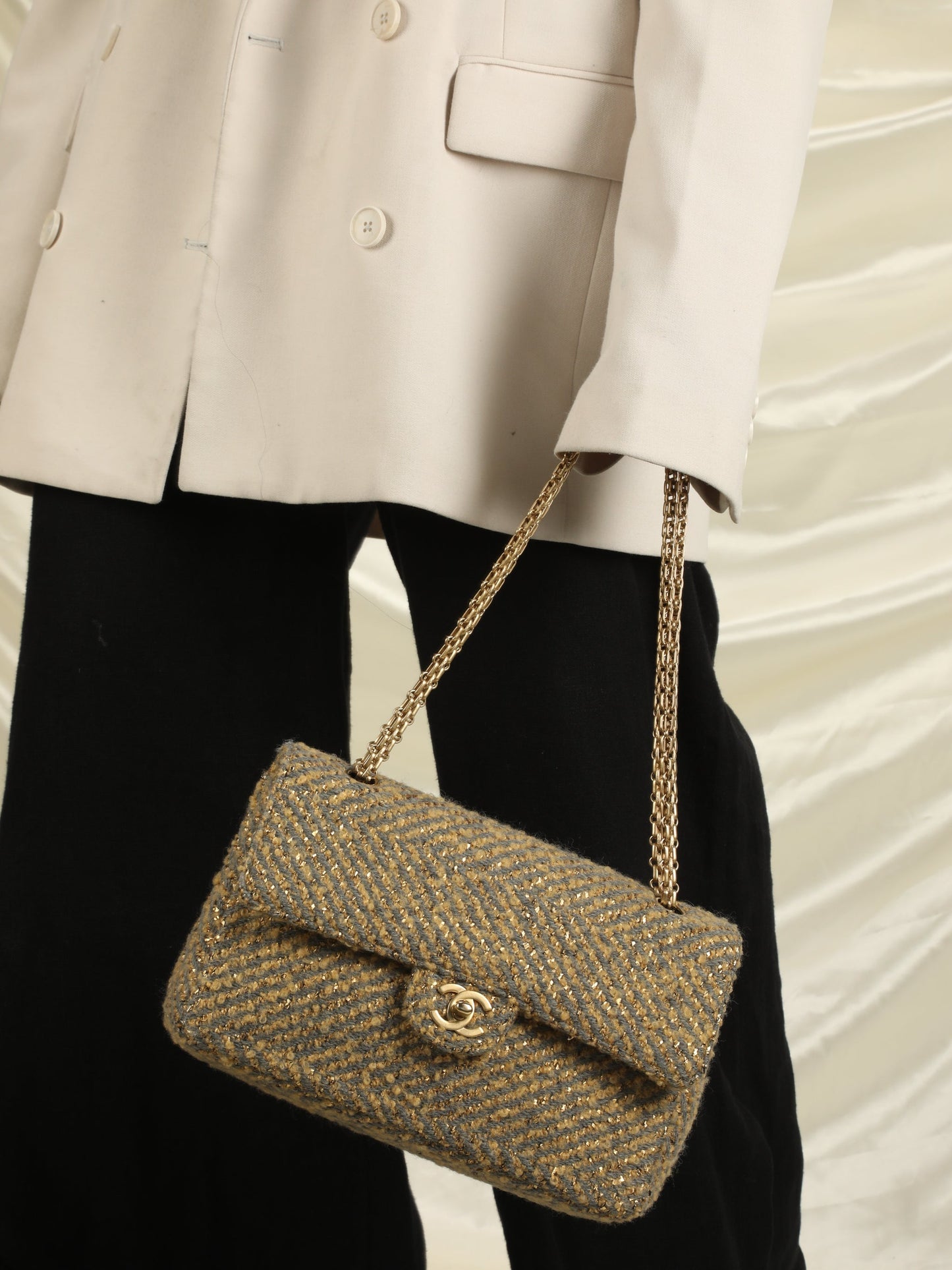 Extremely Rare Chanel Tweed Bijoux Bag