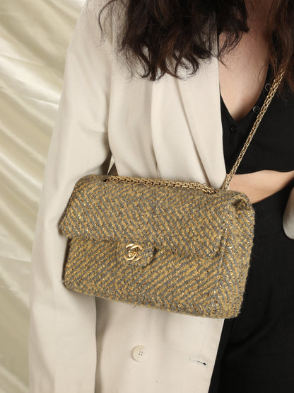 Extremely Rare Chanel Tweed Bijoux Bag