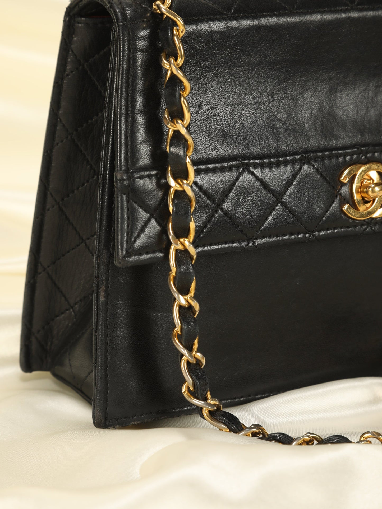 Extremely Rare Chanel Trapezoid Lambskin Bag with Wallet
