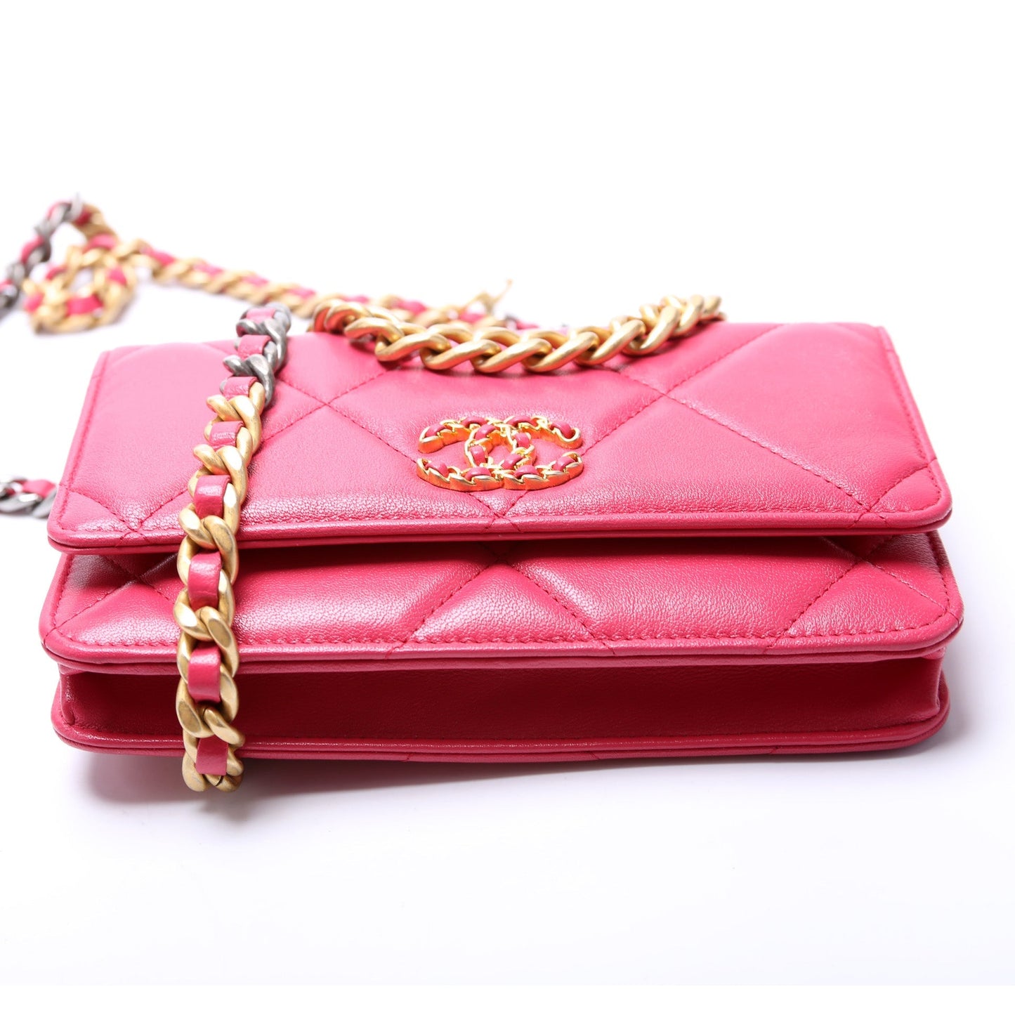 Chanel 19 WOC Quilted Lambskin 29M