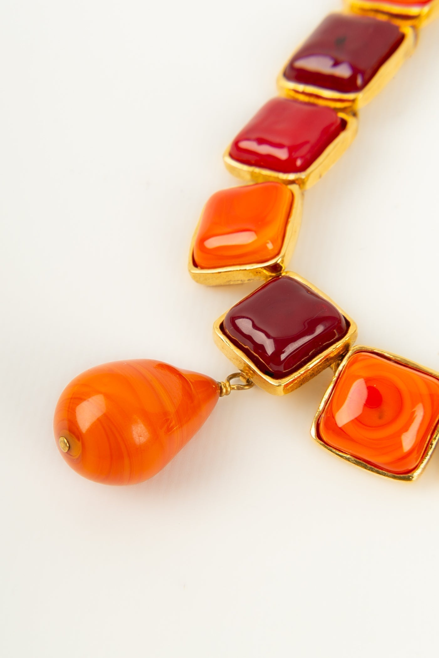 Collier en pte de verre Chanel 1990s