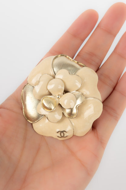 Broche camlia Chanel 2007