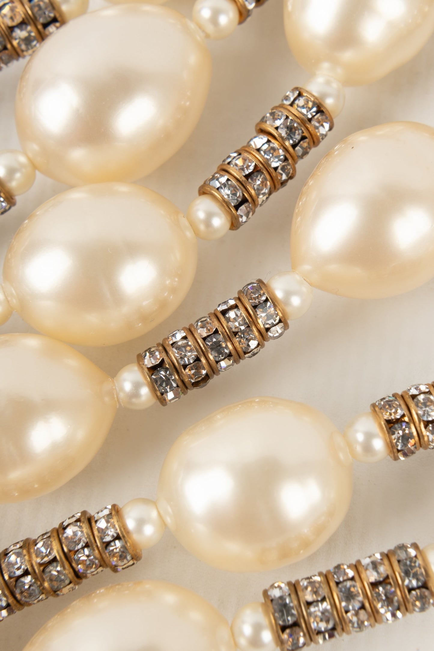 Collier de perles nacres Chanel 1990s