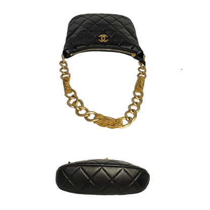 Chanel 23A Lambskin Quilted CC Chain Hobo Black