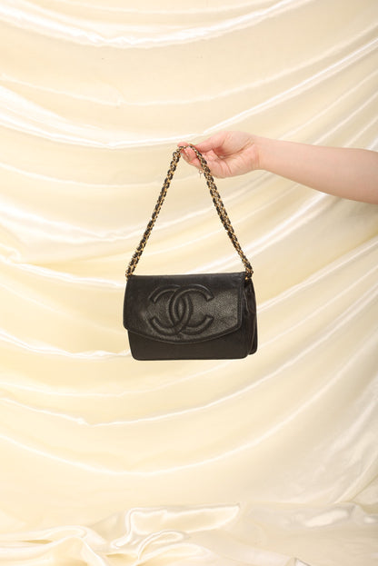Chanel Caviar Wallet on Chain
