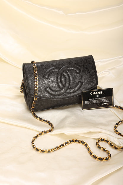 Chanel Caviar Wallet on Chain