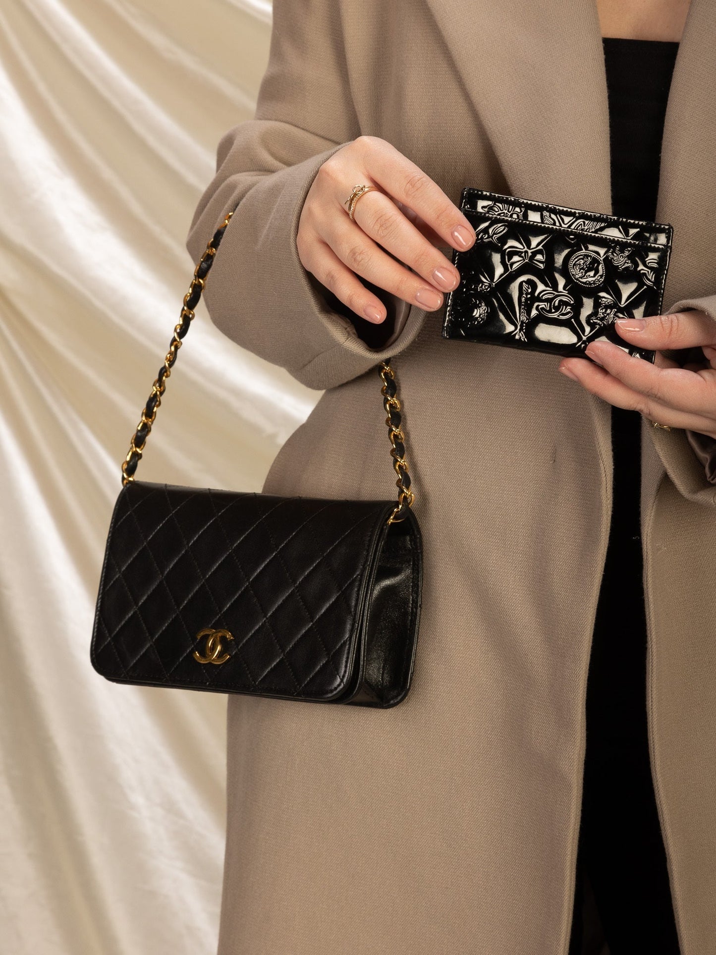 Chanel Patent Coco Cardholder