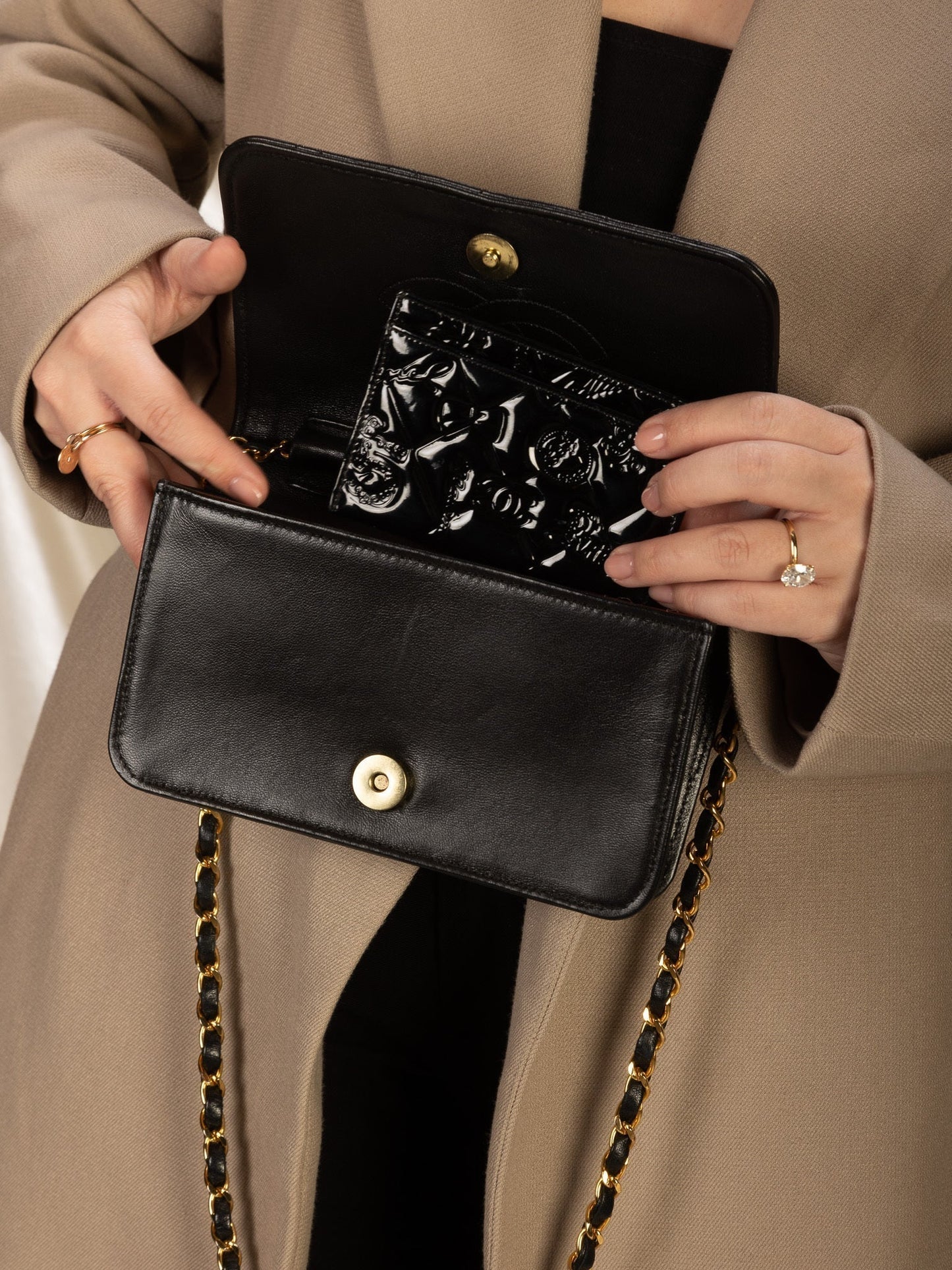 Chanel Patent Coco Cardholder