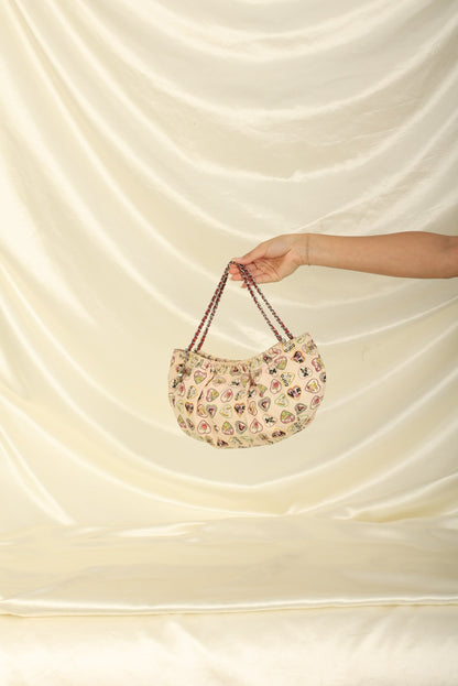 Chanel 2005 Canvas Heart Icon Pochette