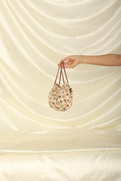 Chanel 2005 Canvas Heart Icon Pochette