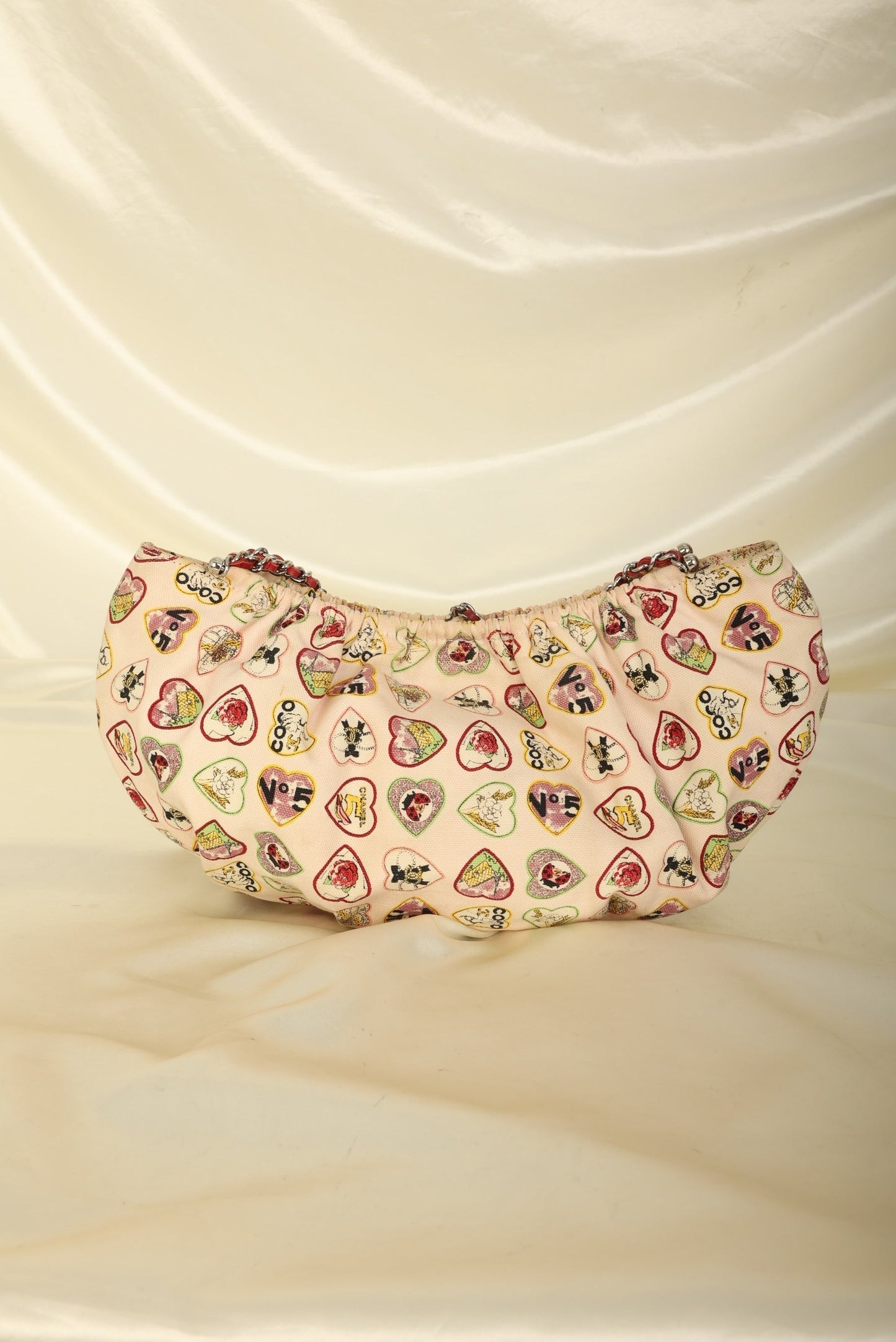 Chanel 2005 Canvas Heart Icon Pochette