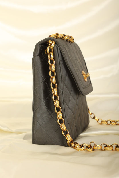 Extremely Rare Chanel 2005 Satin Trapezoid Bijoux Chain with Pouch