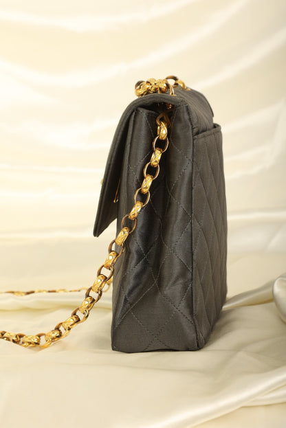 Extremely Rare Chanel 2005 Satin Trapezoid Bijoux Chain with Pouch