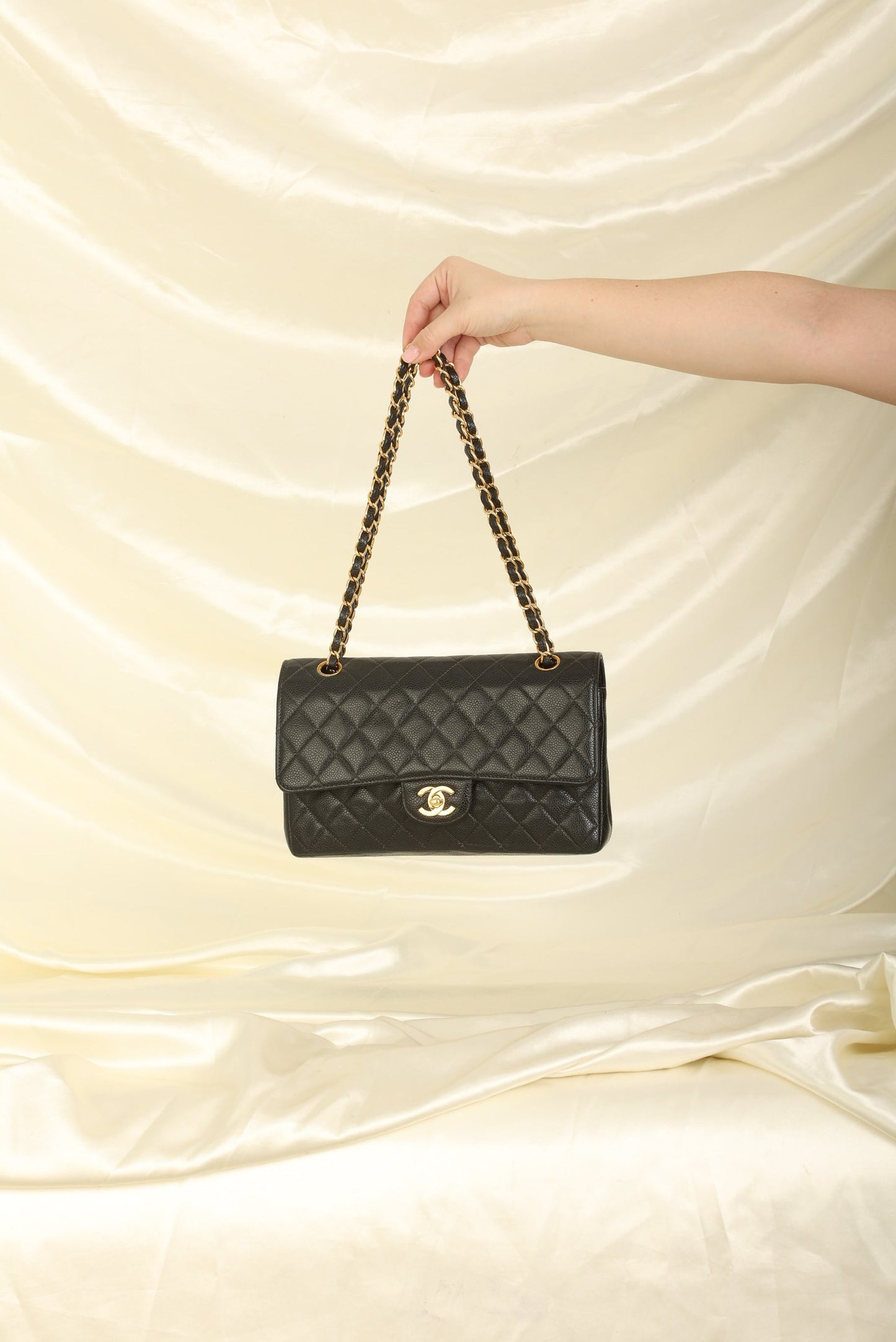 Chanel 2005 Caviar Medium Double Flap