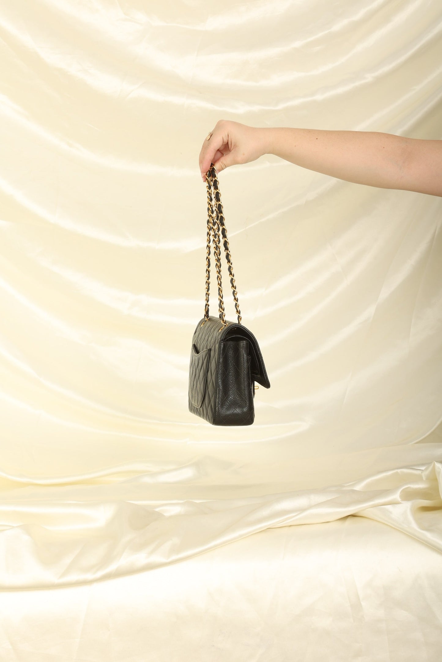 Chanel 2005 Caviar Medium Double Flap