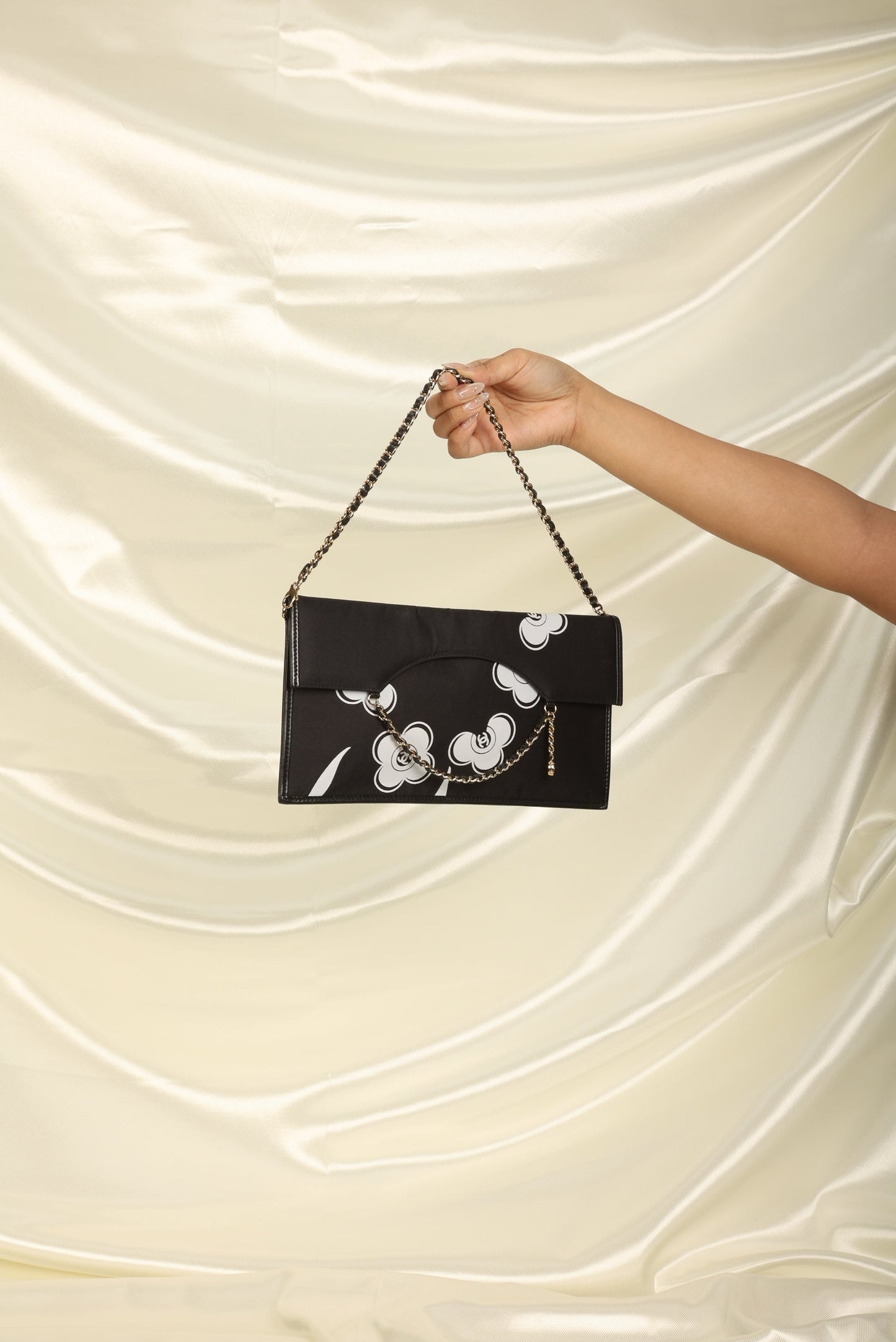 Extremely Rare Chanel Camellia CC Chain Pochette