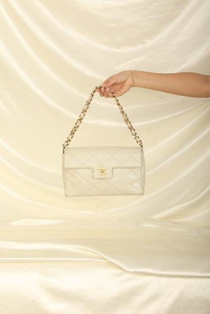 Chanel 2000 Caviar Iridescent Flap Bag