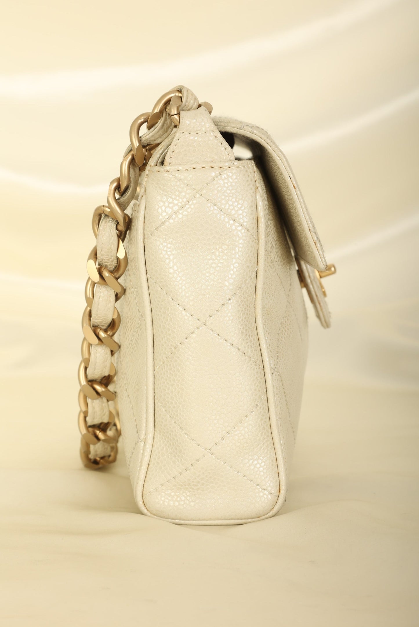 Chanel 2000 Caviar Iridescent Flap Bag